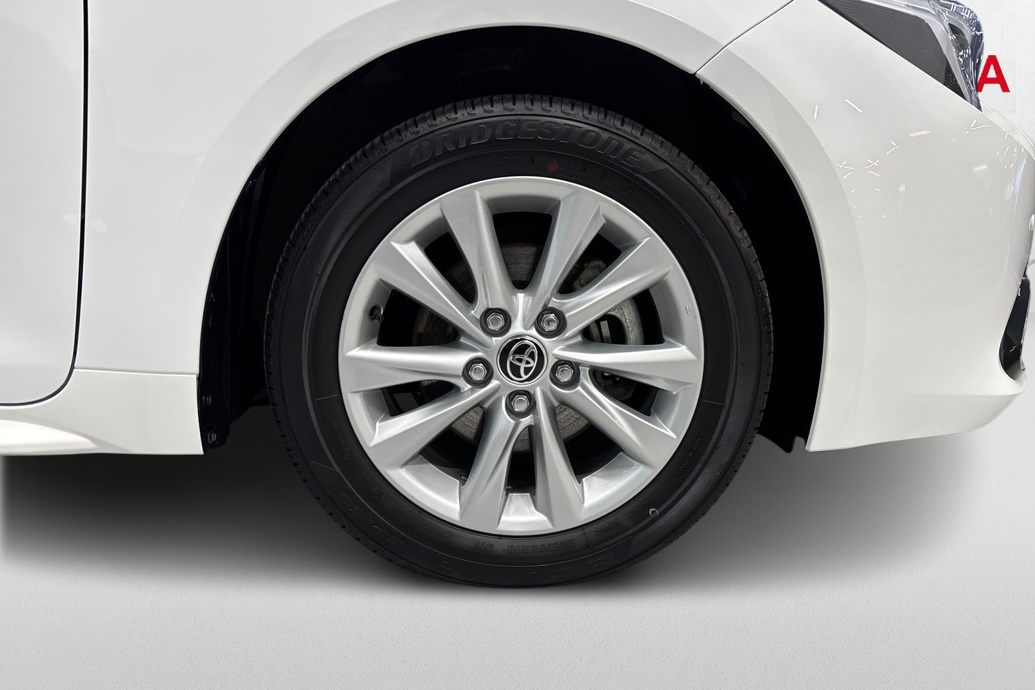 TOYOTA COROLLA 2025