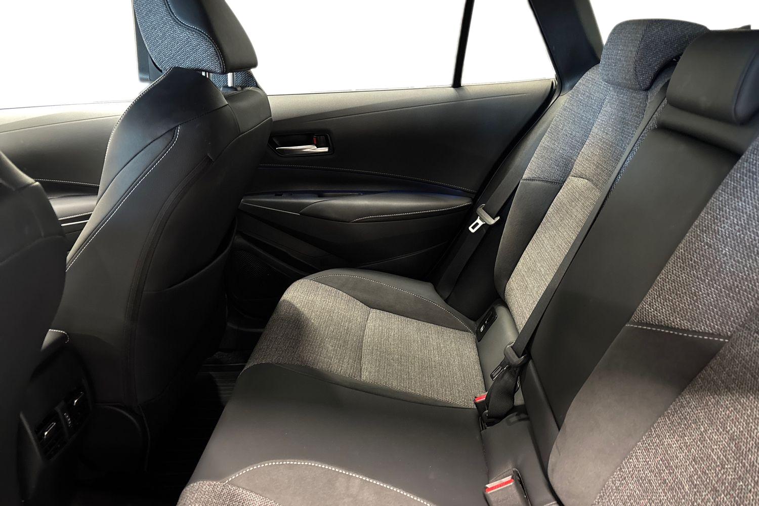 TOYOTA COROLLA 2025