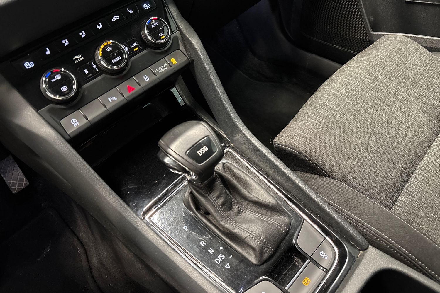 SKODA Karoq 2019