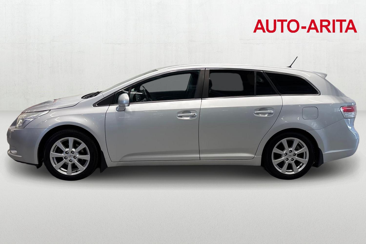TOYOTA AVENSIS 2009