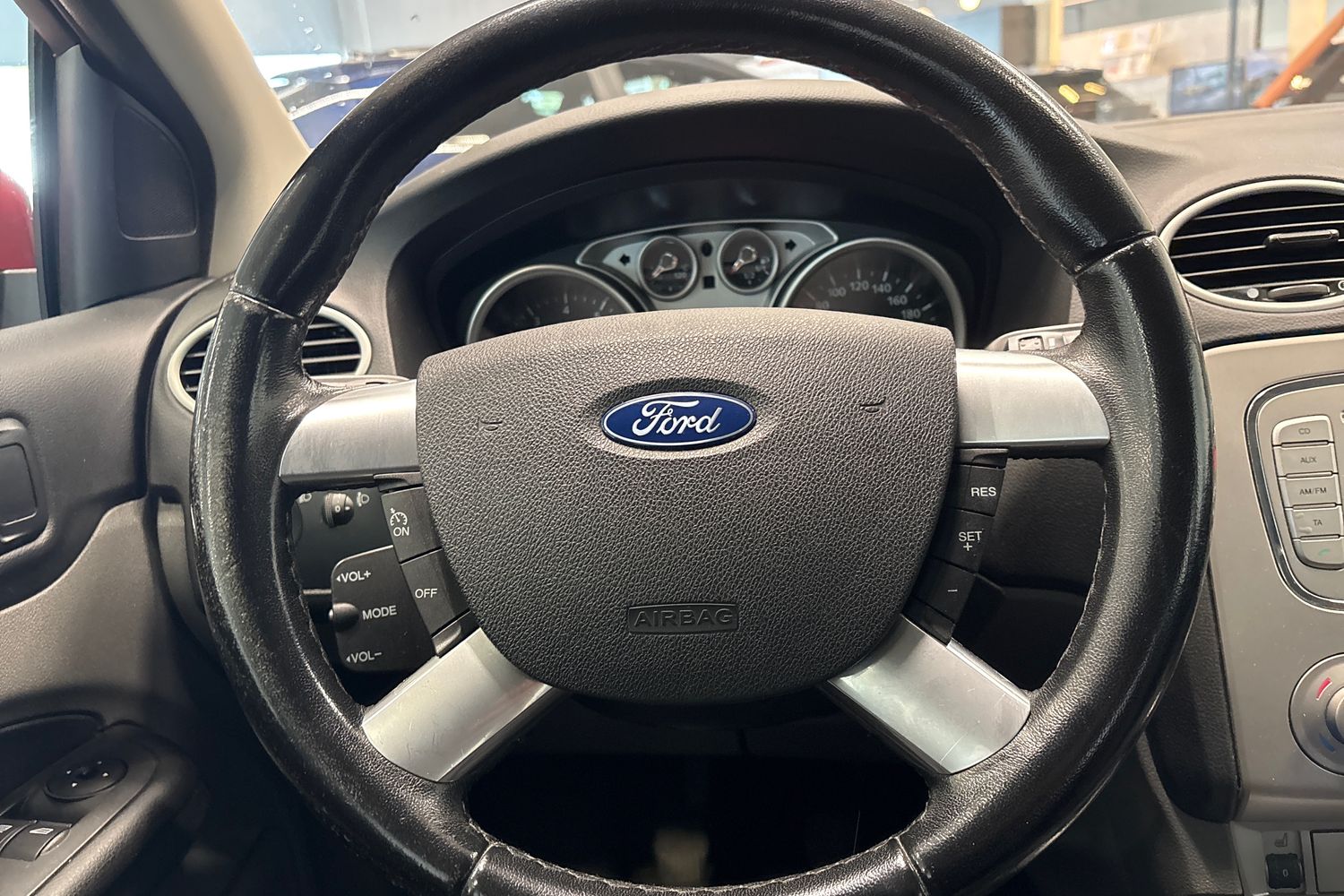 FORD FOCUS 2010