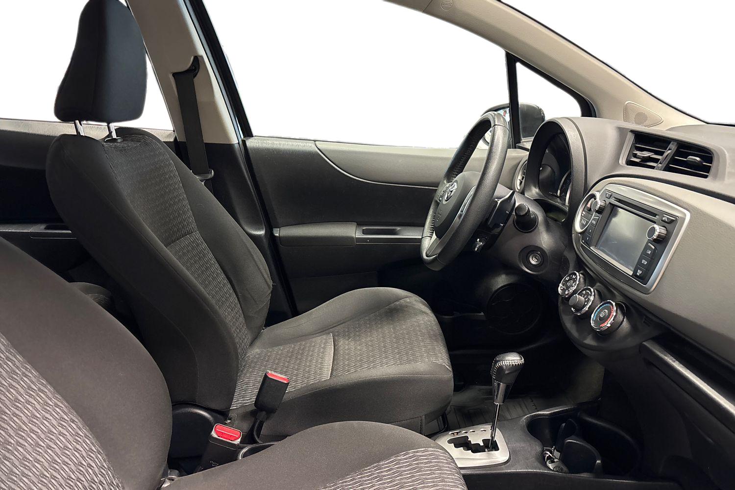 TOYOTA YARIS 2014
