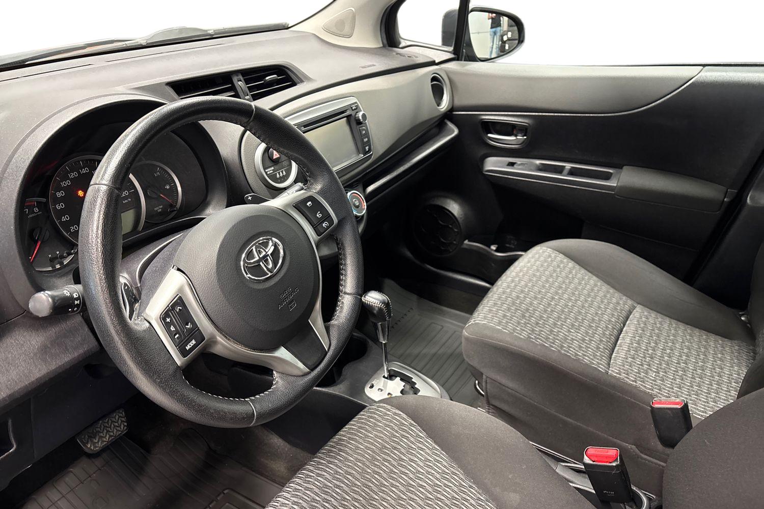 TOYOTA YARIS 2014