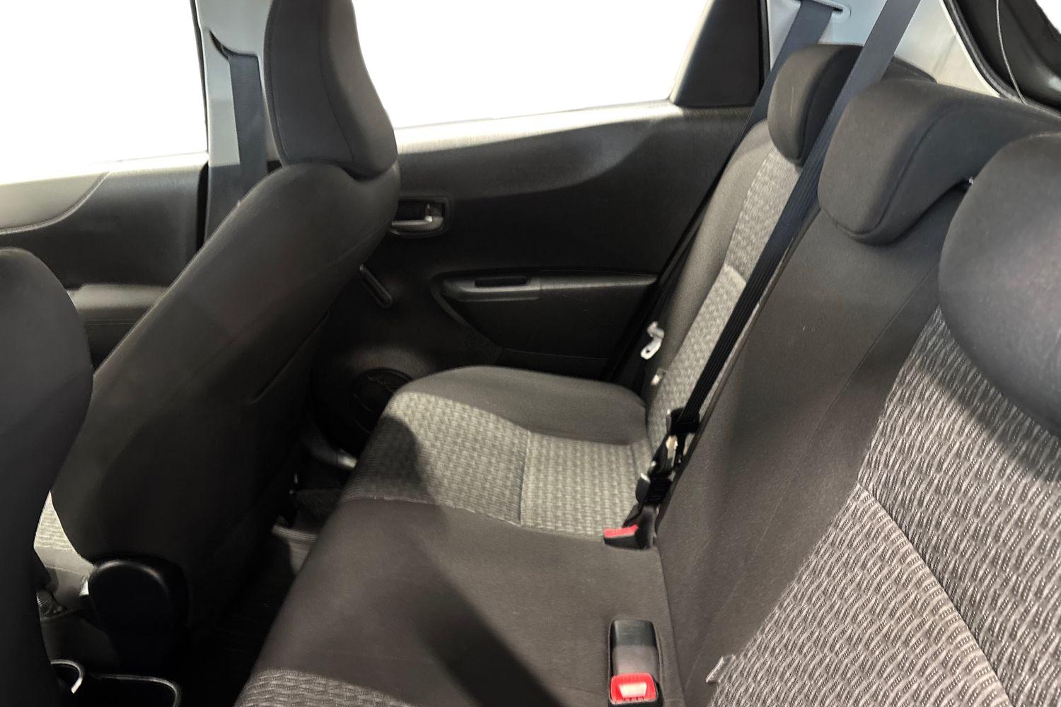 TOYOTA YARIS 2014