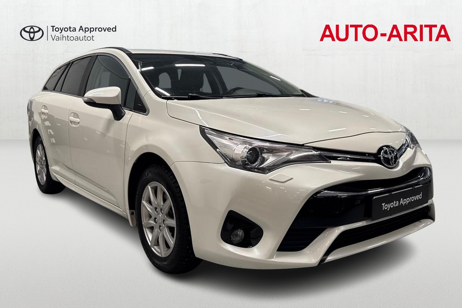 TOYOTA AVENSIS 2016