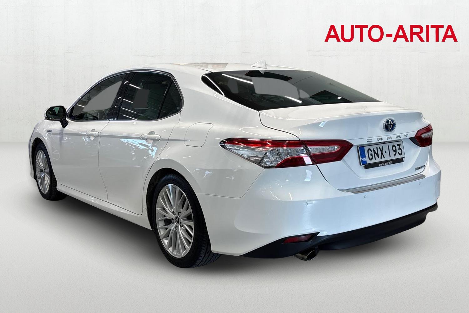 Toyota Camry 2019