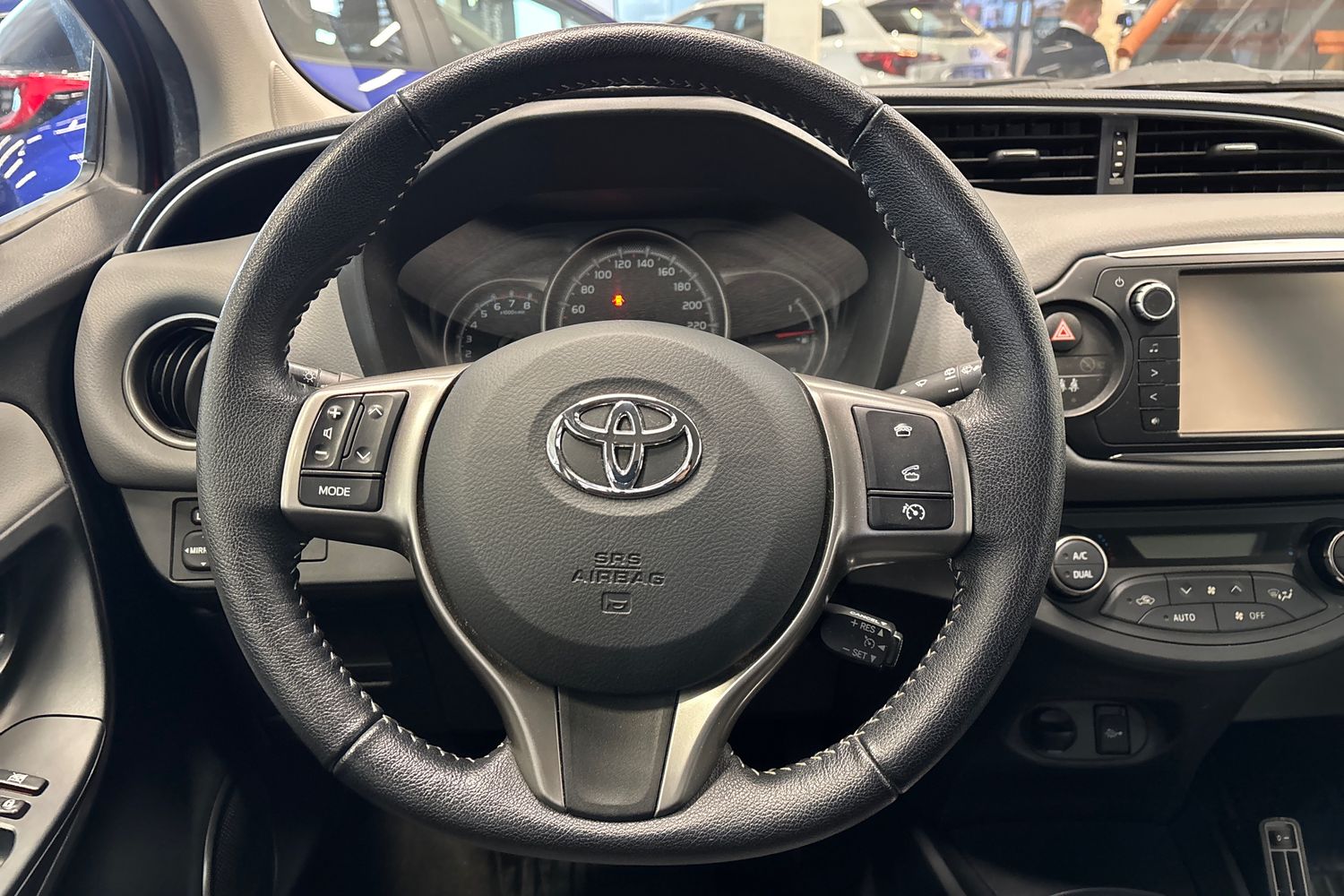 Toyota Yaris 2015