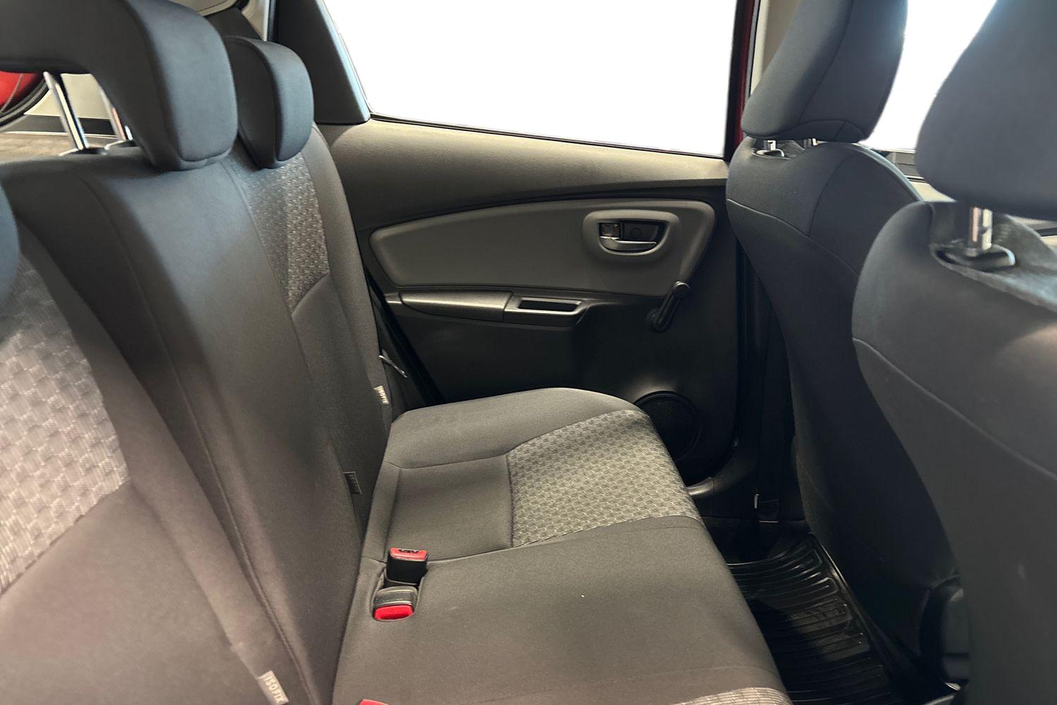 Toyota Yaris 2015
