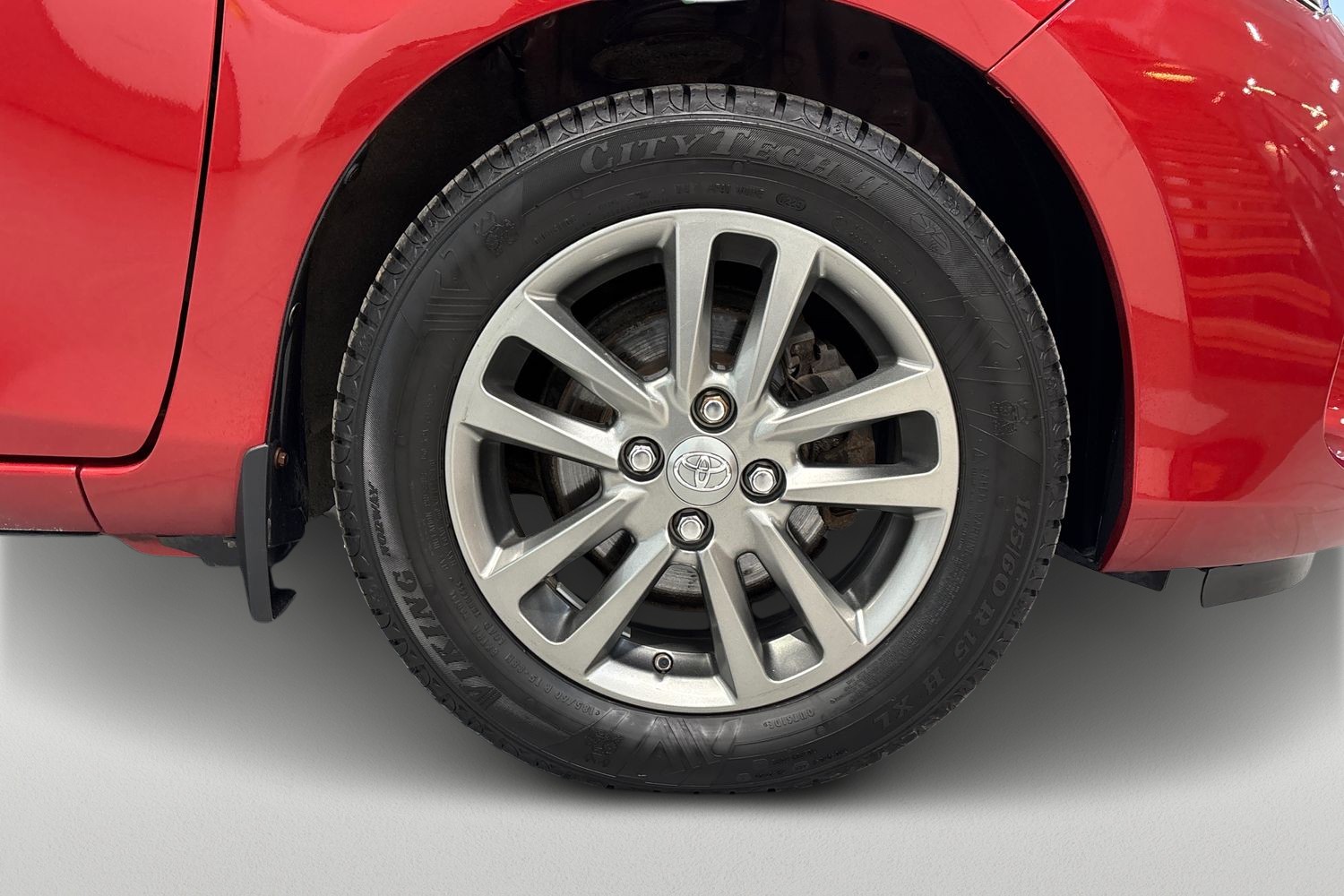 Toyota Yaris 2015