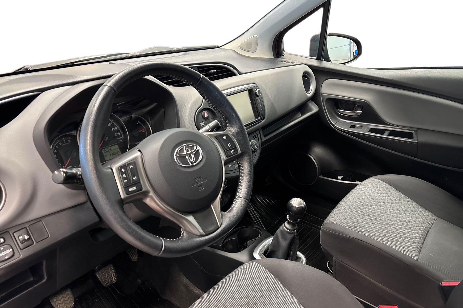 Toyota Yaris 2015