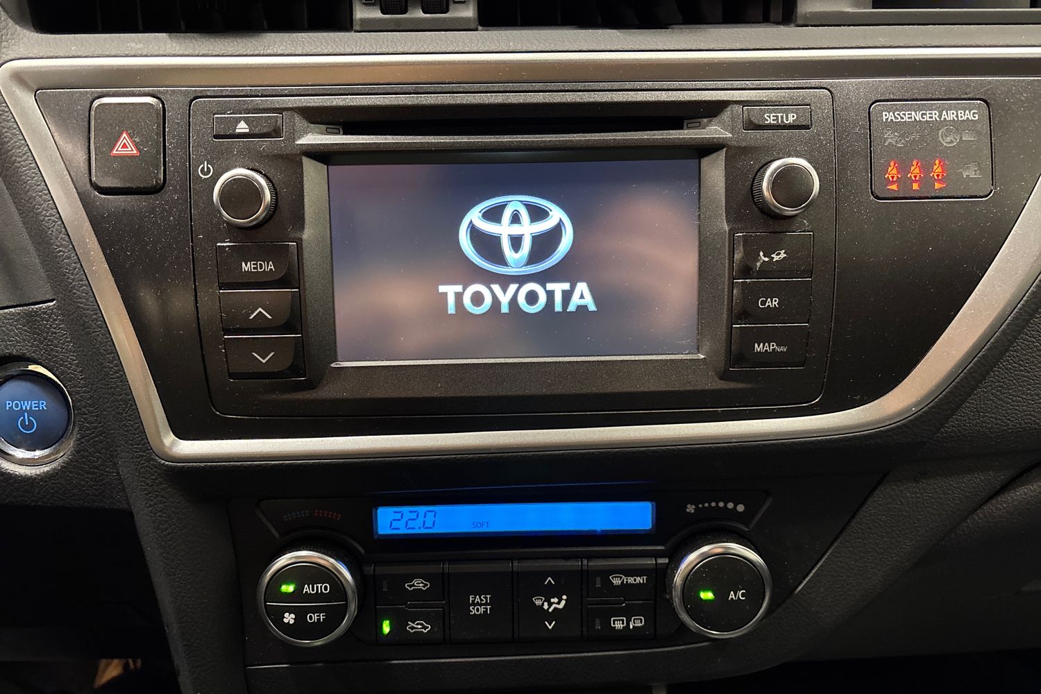 Toyota Auris 2015
