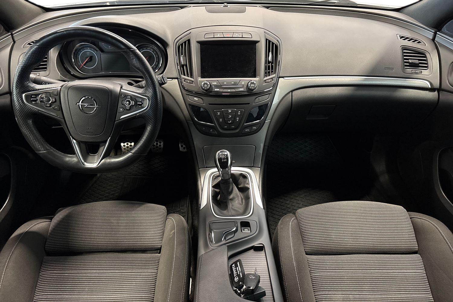 OPEL Insignia 2014