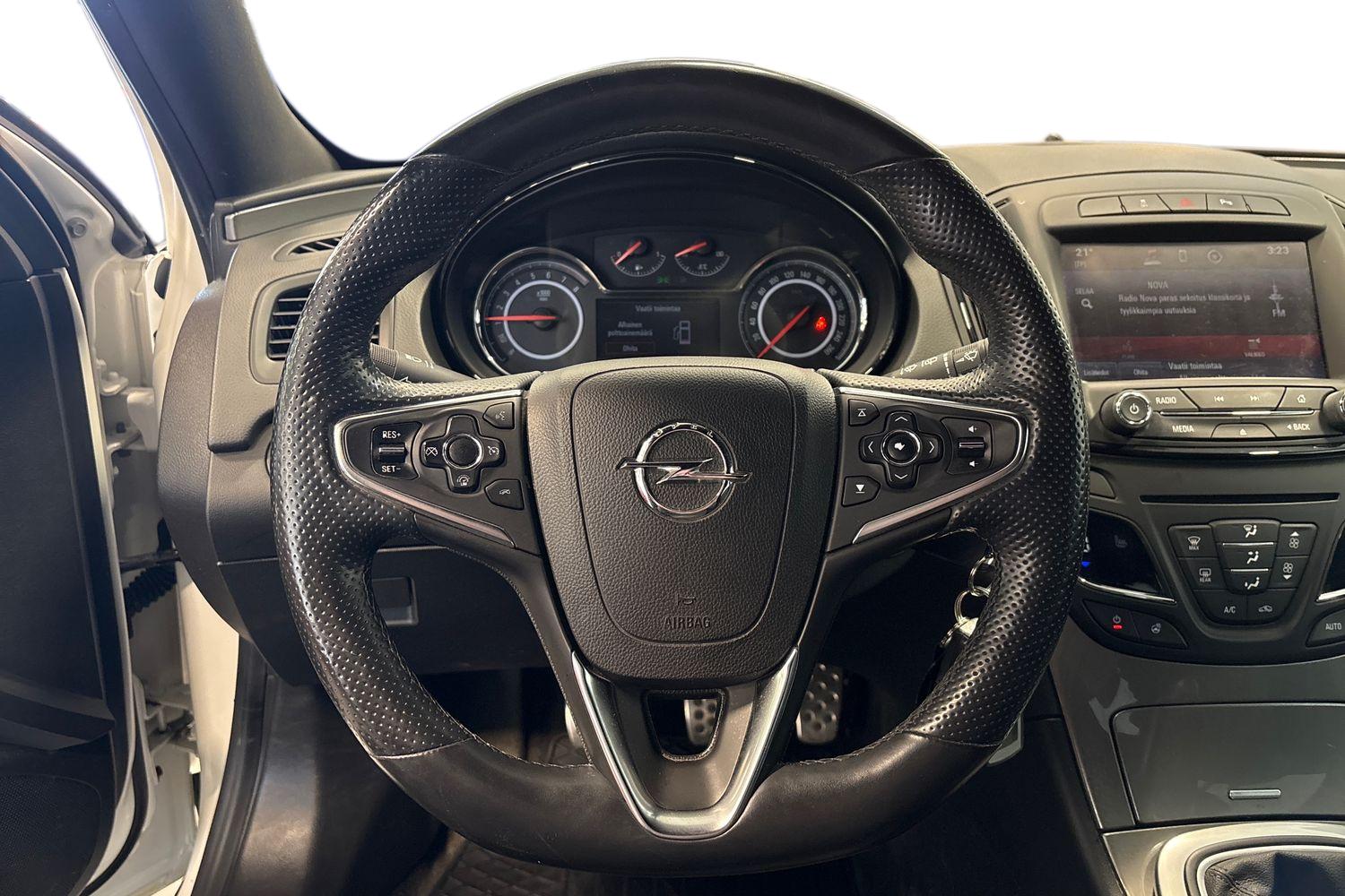 OPEL Insignia 2014
