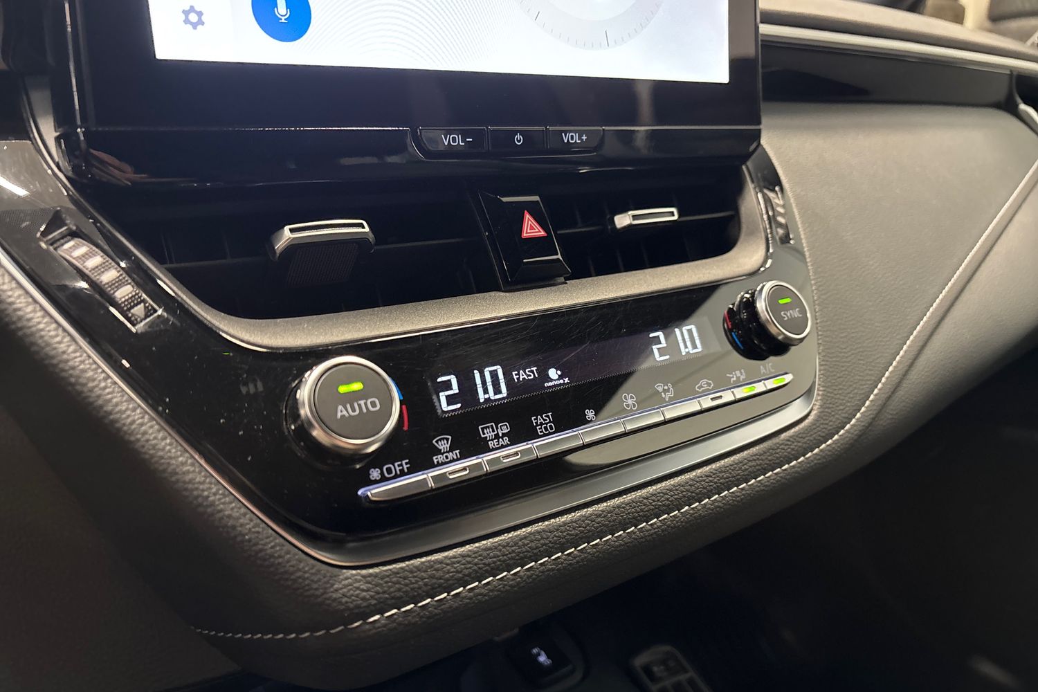 TOYOTA Corolla 2024