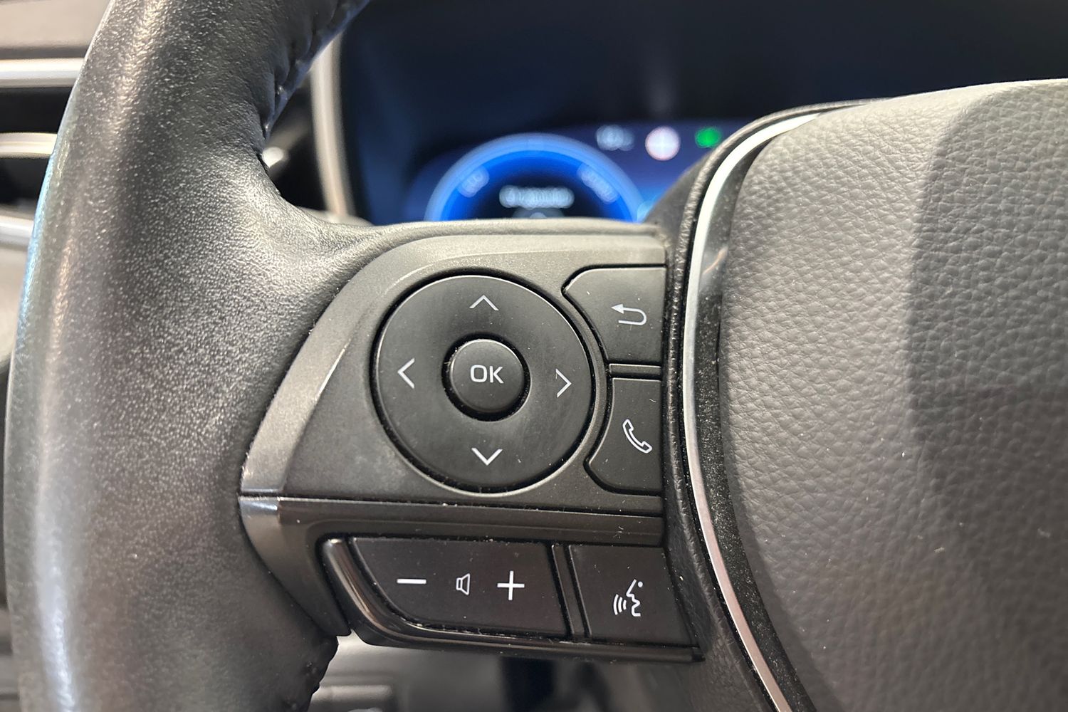 TOYOTA Corolla 2024
