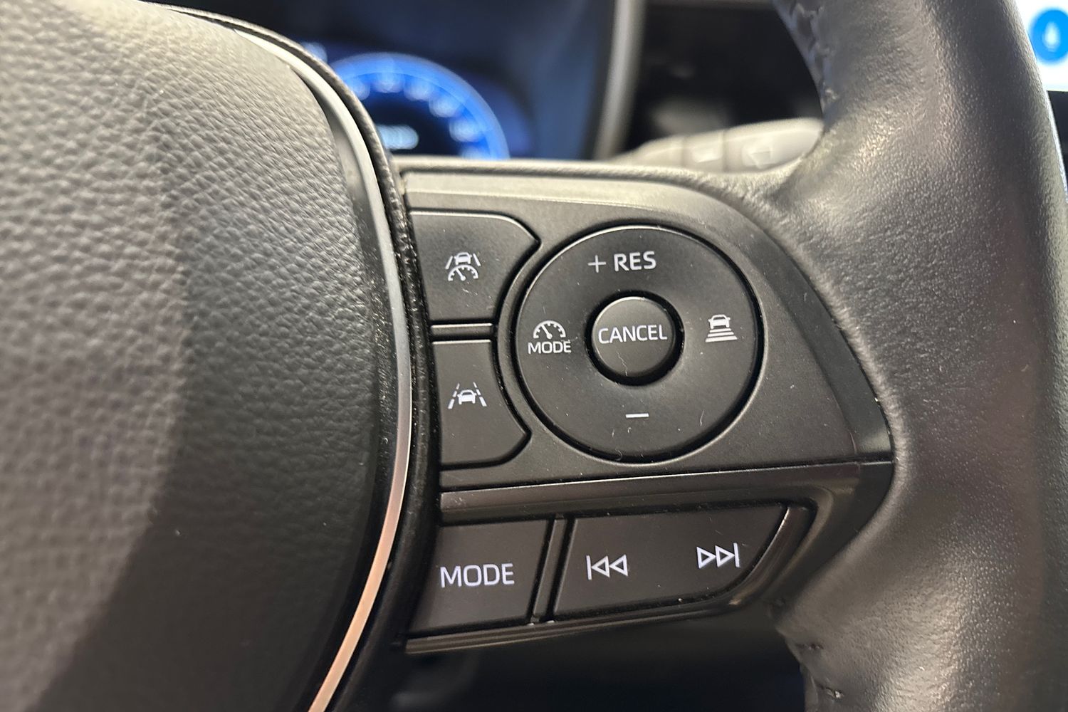 TOYOTA Corolla 2024