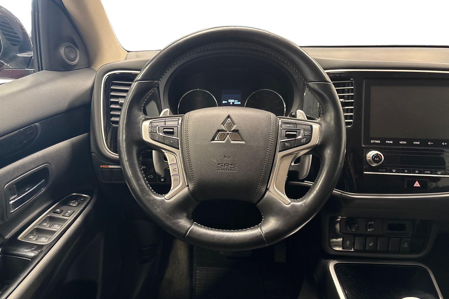 MITSUBISHI Outlander PHEV 2020