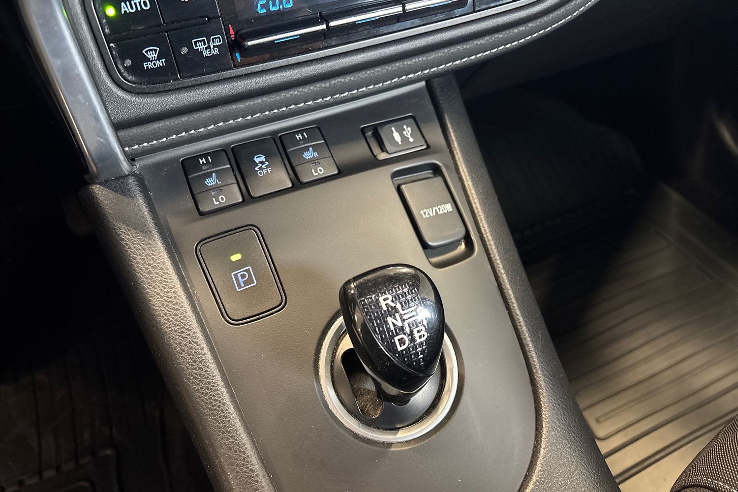 Toyota Auris 2016