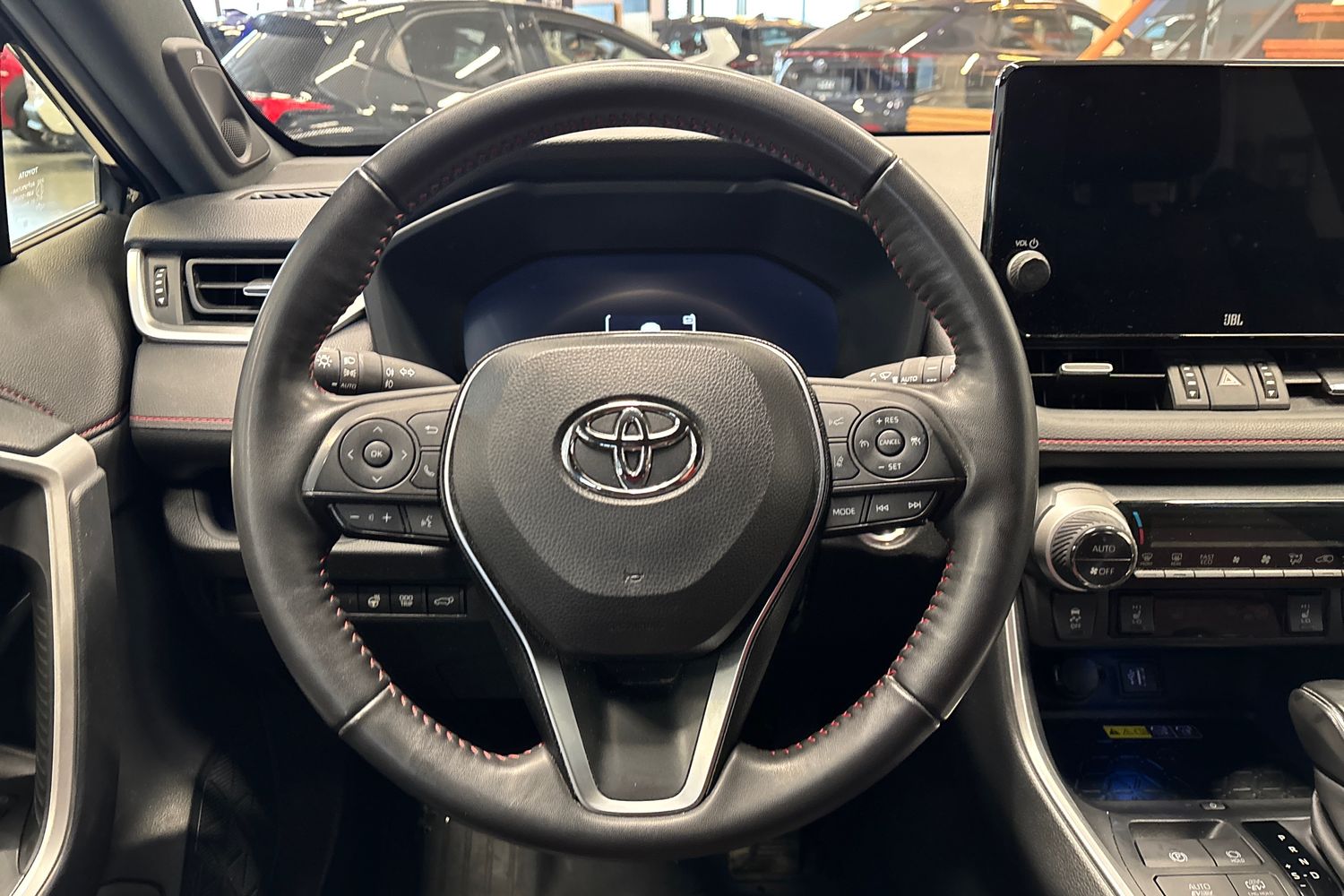 Toyota RAV4 Plug-in 2024