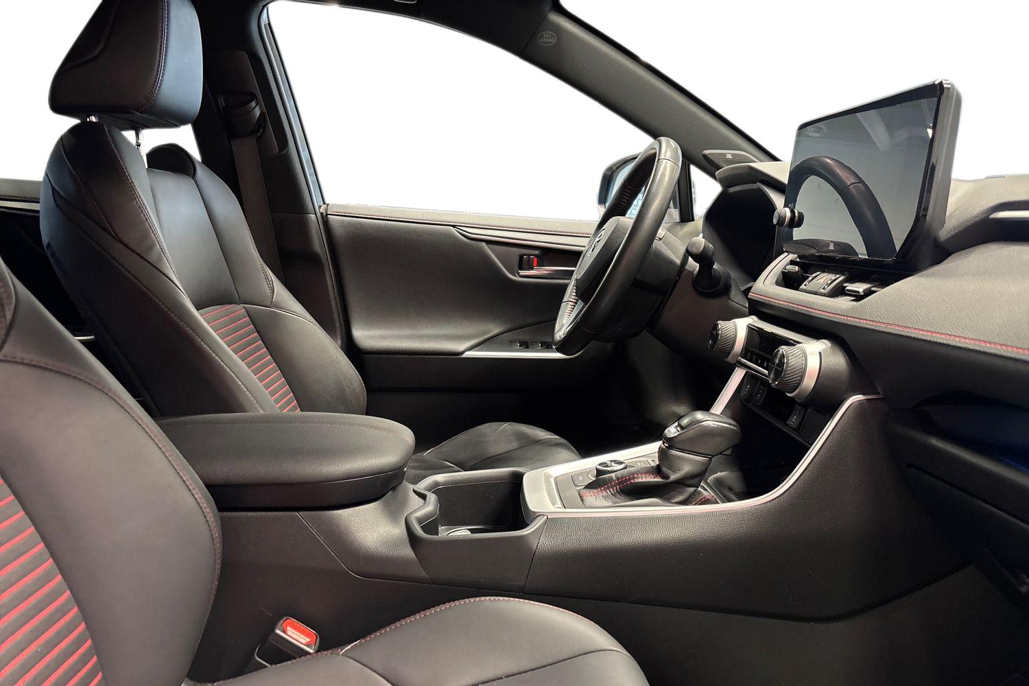 Toyota RAV4 Plug-in 2024