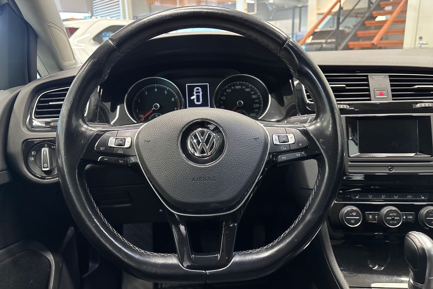 VOLKSWAGEN GOLF 2014