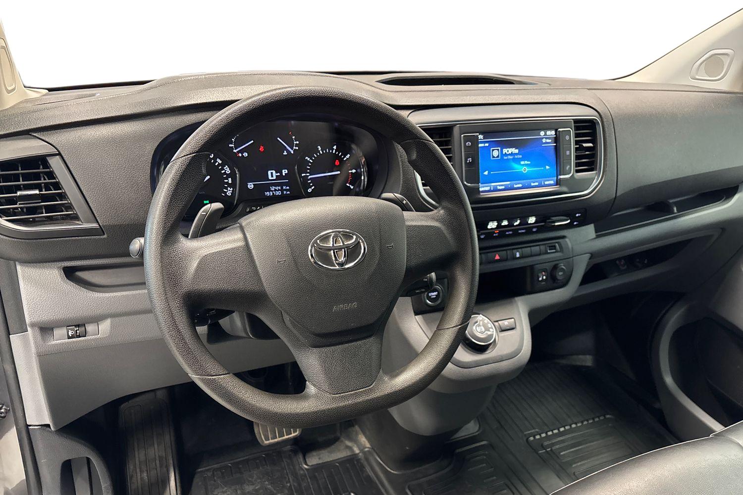 TOYOTA Proace 2017
