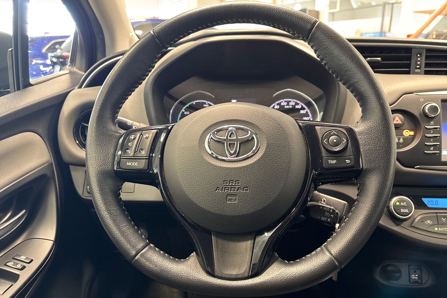 TOYOTA YARIS 2018