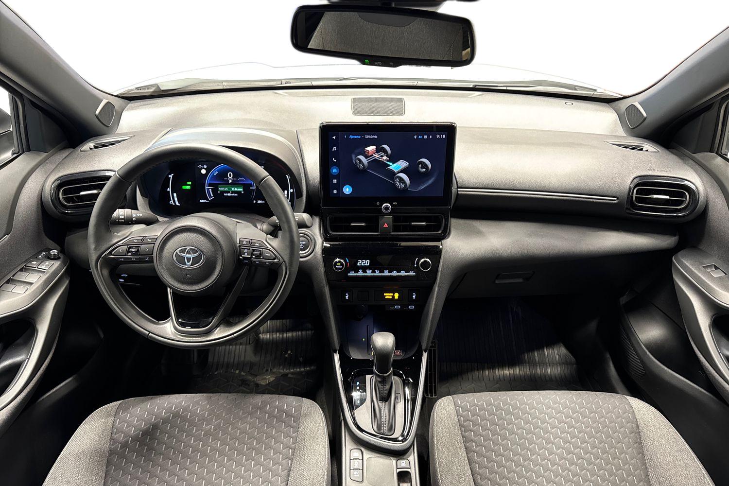 TOYOTA Yaris Cross 2025