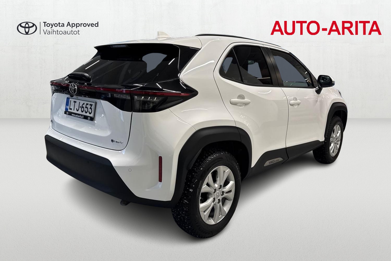 TOYOTA Yaris Cross 2025