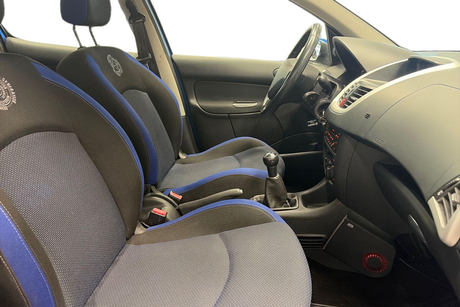 PEUGEOT 206+ 2013
