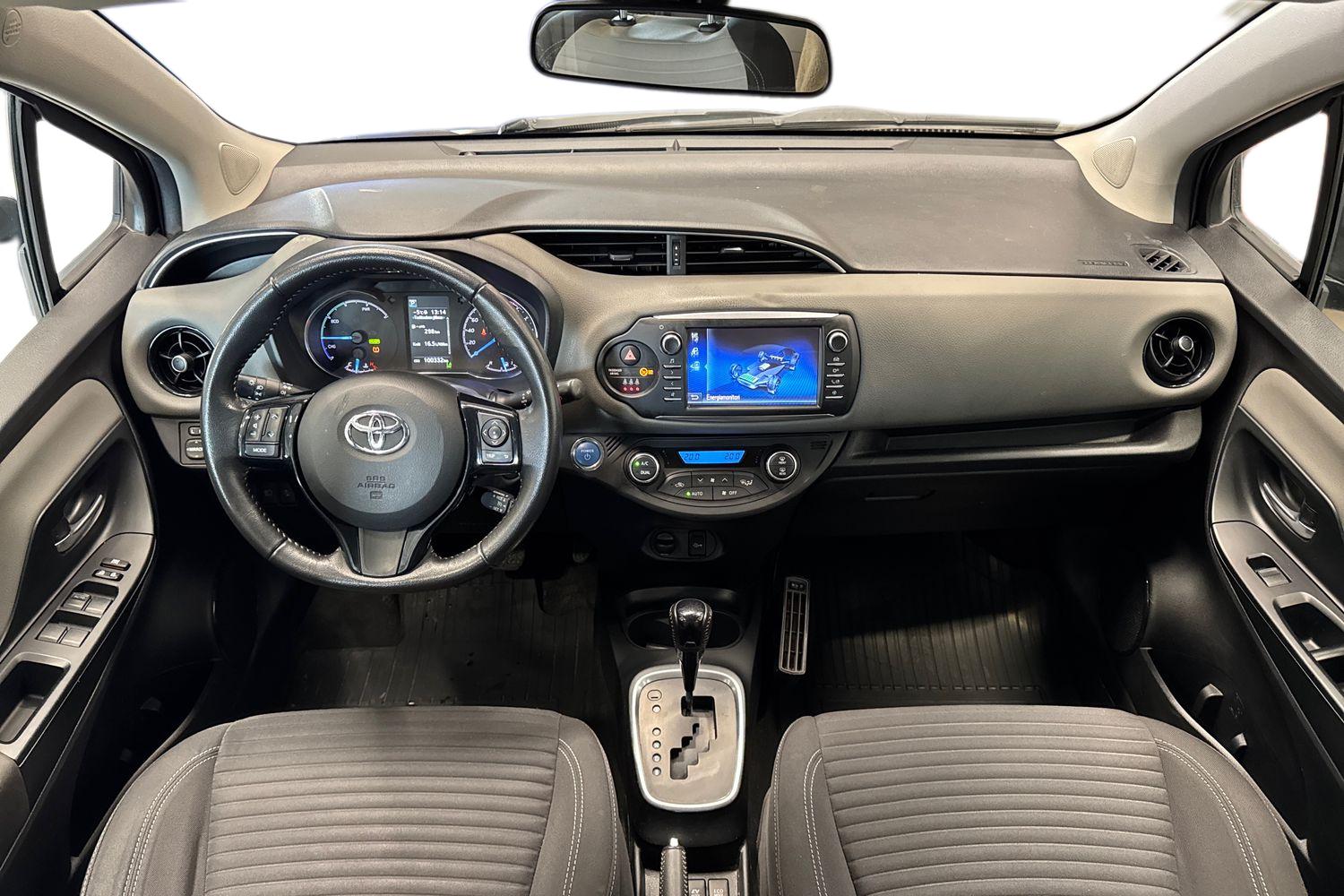 TOYOTA YARIS 2017