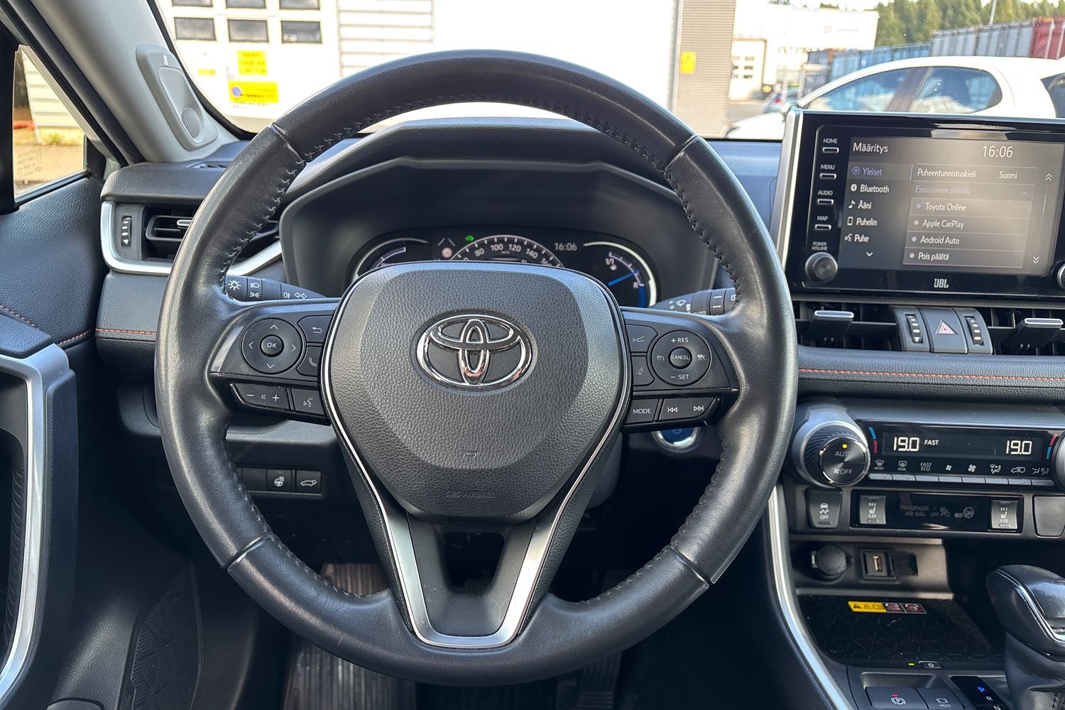 TOYOTA RAV4 2022