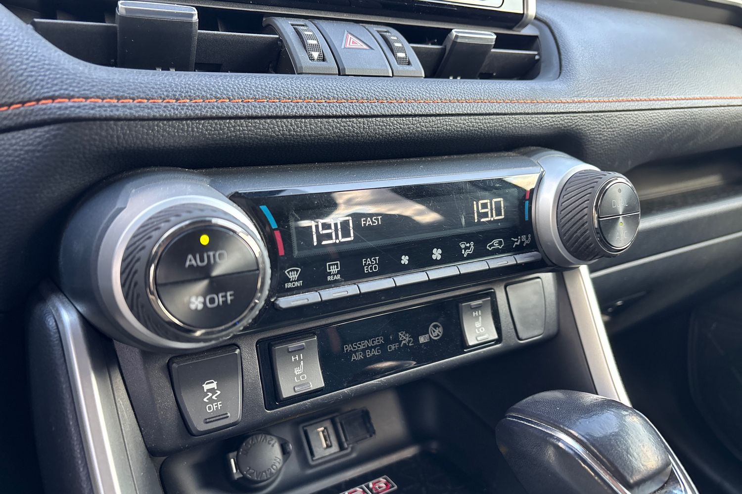 TOYOTA RAV4 2022