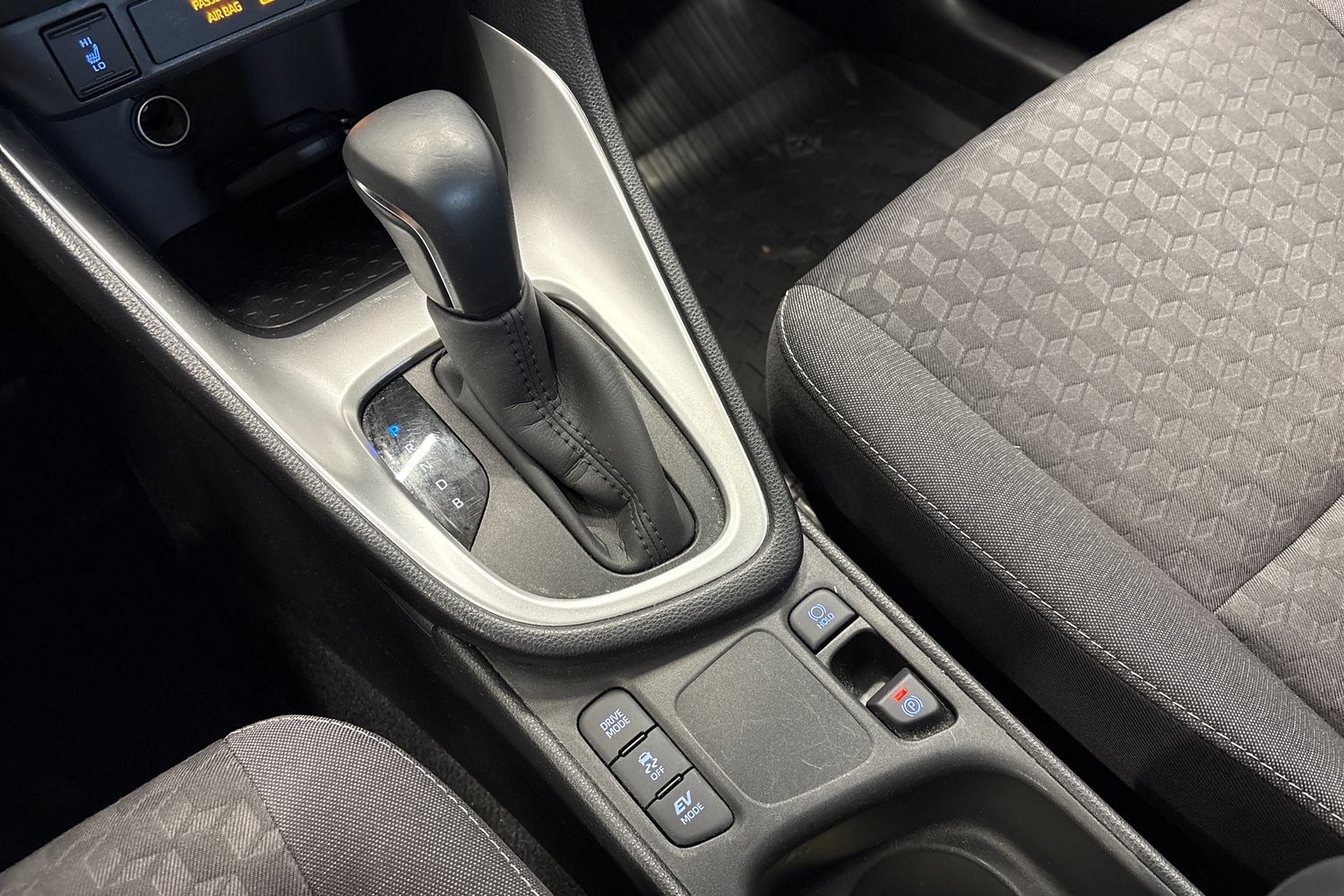 TOYOTA YARIS 2023