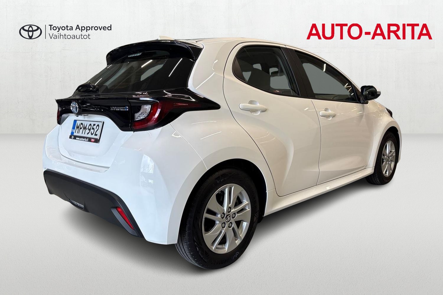 TOYOTA YARIS 2023