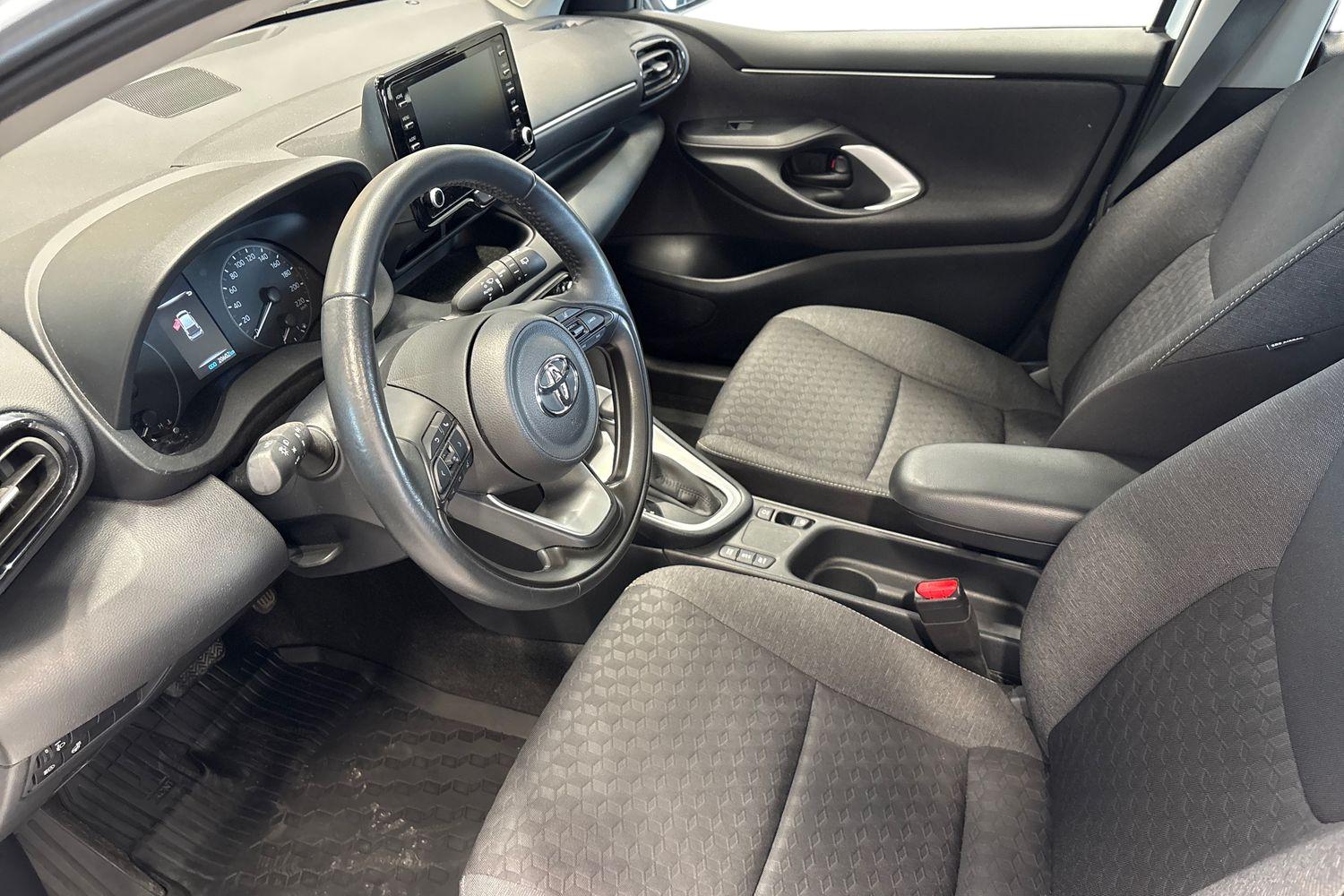 TOYOTA YARIS 2023