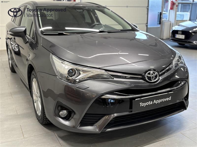 TOYOTA AVENSIS 2016