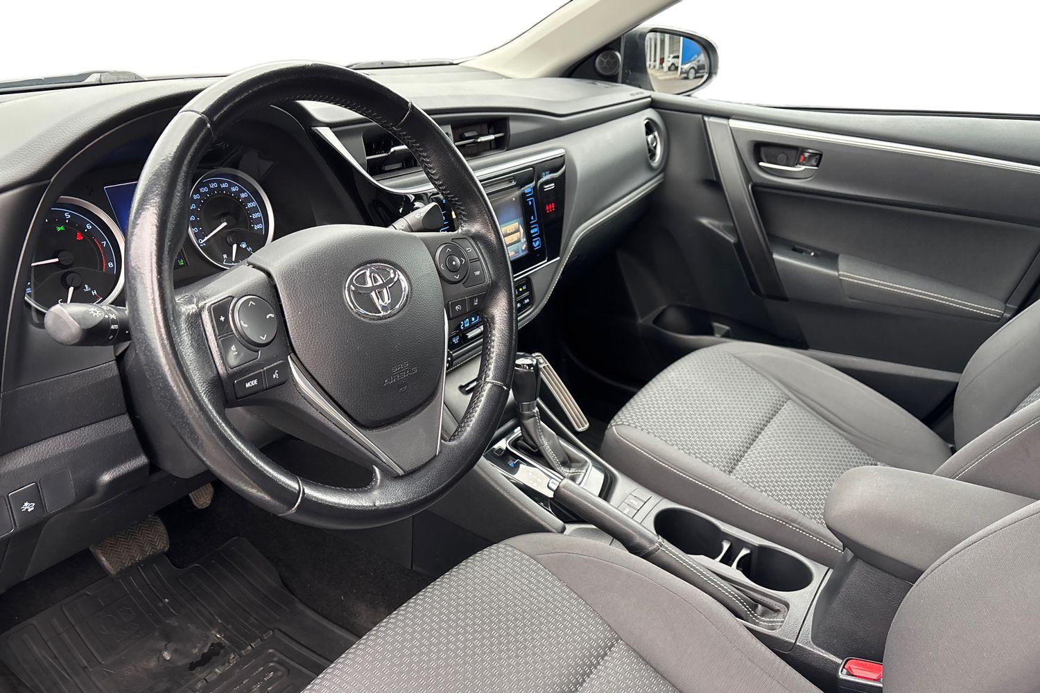 TOYOTA COROLLA 2018