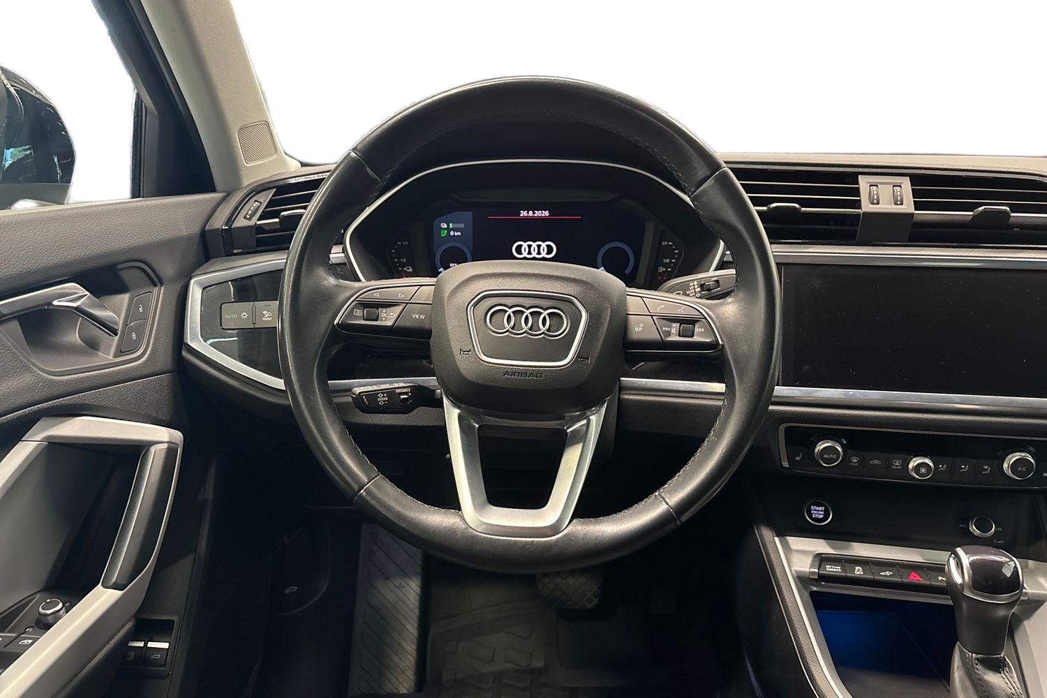 AUDI Q3 2023