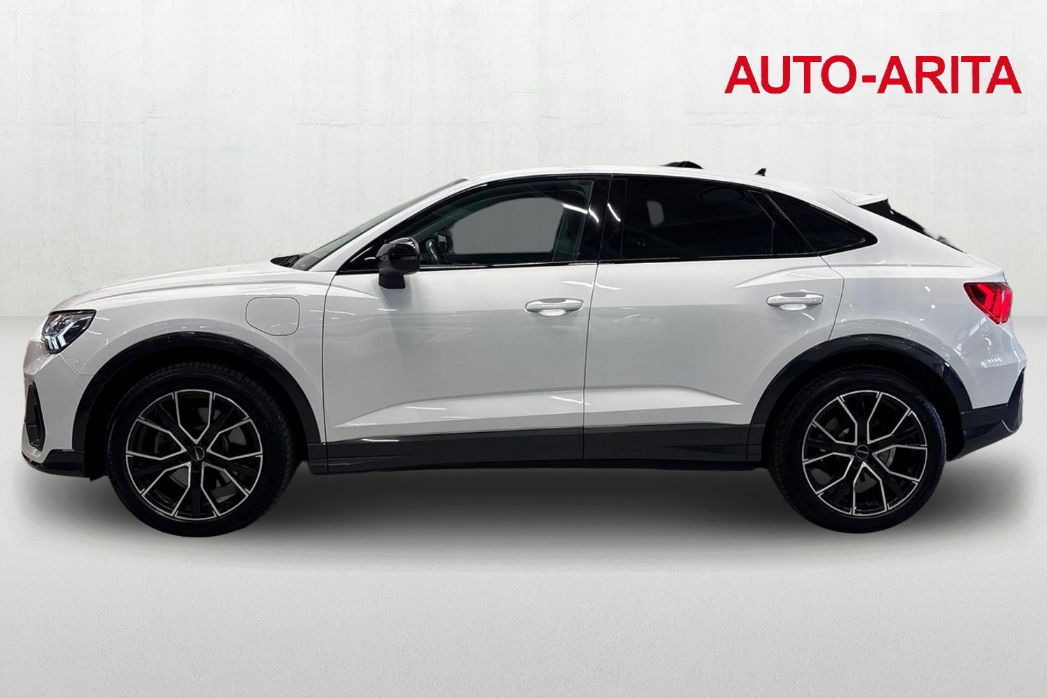 AUDI Q3 2023