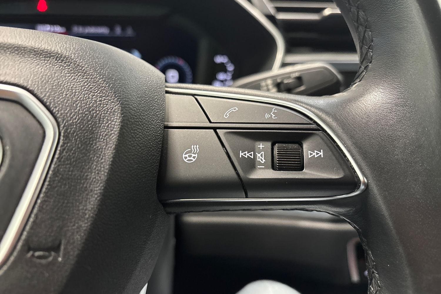 AUDI Q3 2023