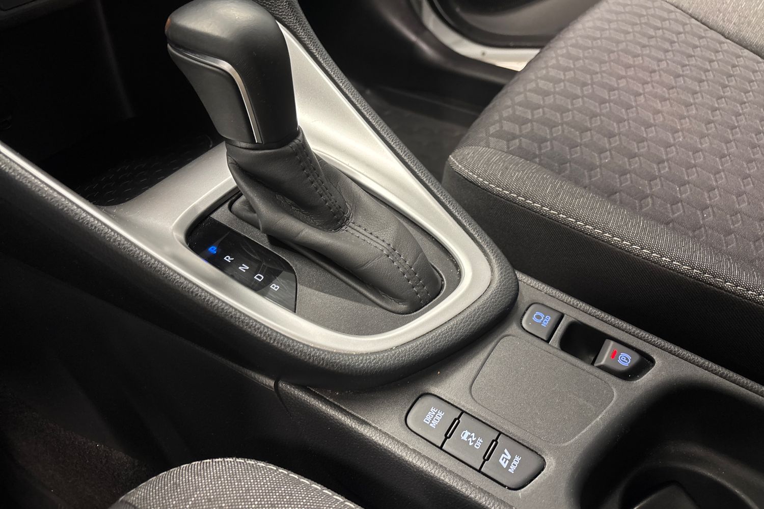 TOYOTA YARIS 2023