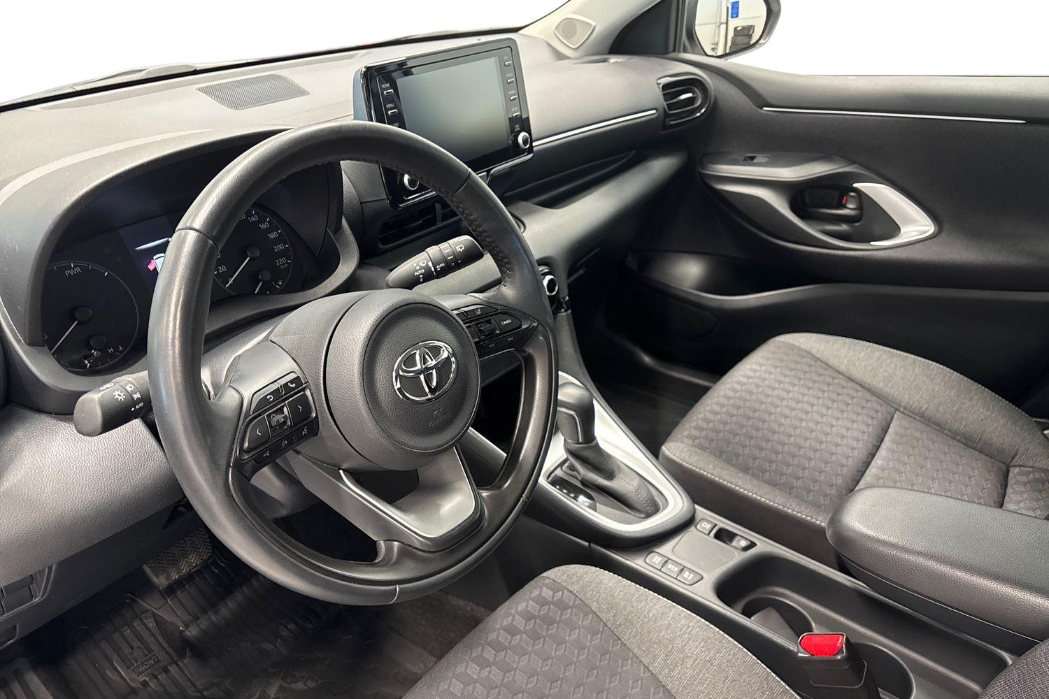 TOYOTA YARIS 2023