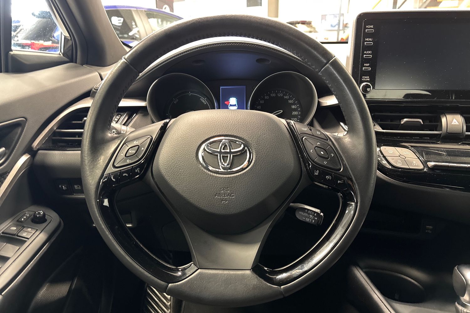 TOYOTA C-HR 2024