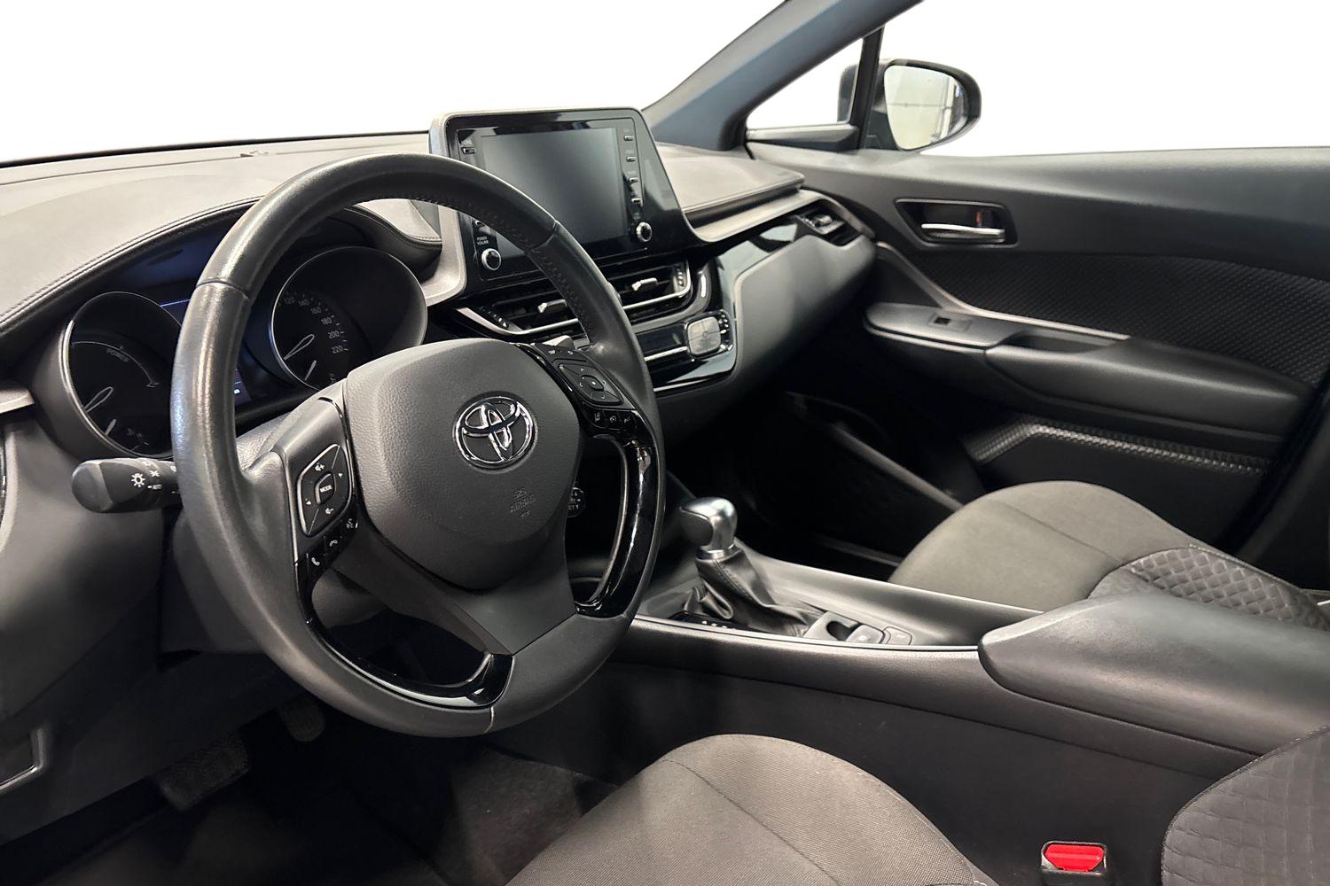 TOYOTA C-HR 2024