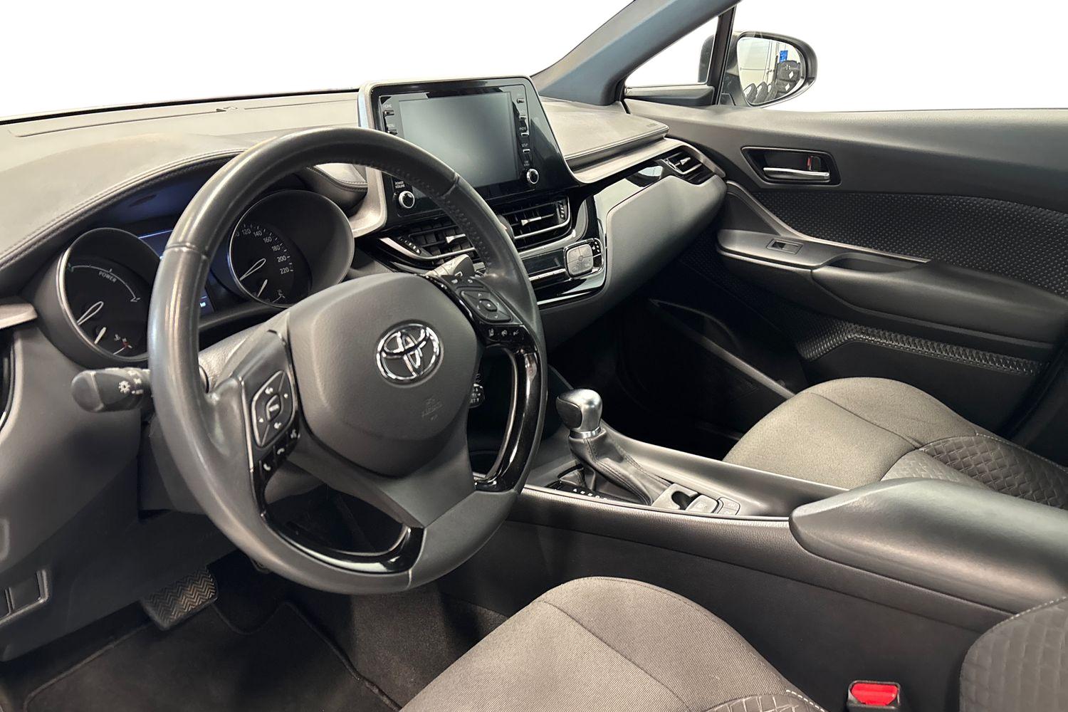 TOYOTA C-HR 2024