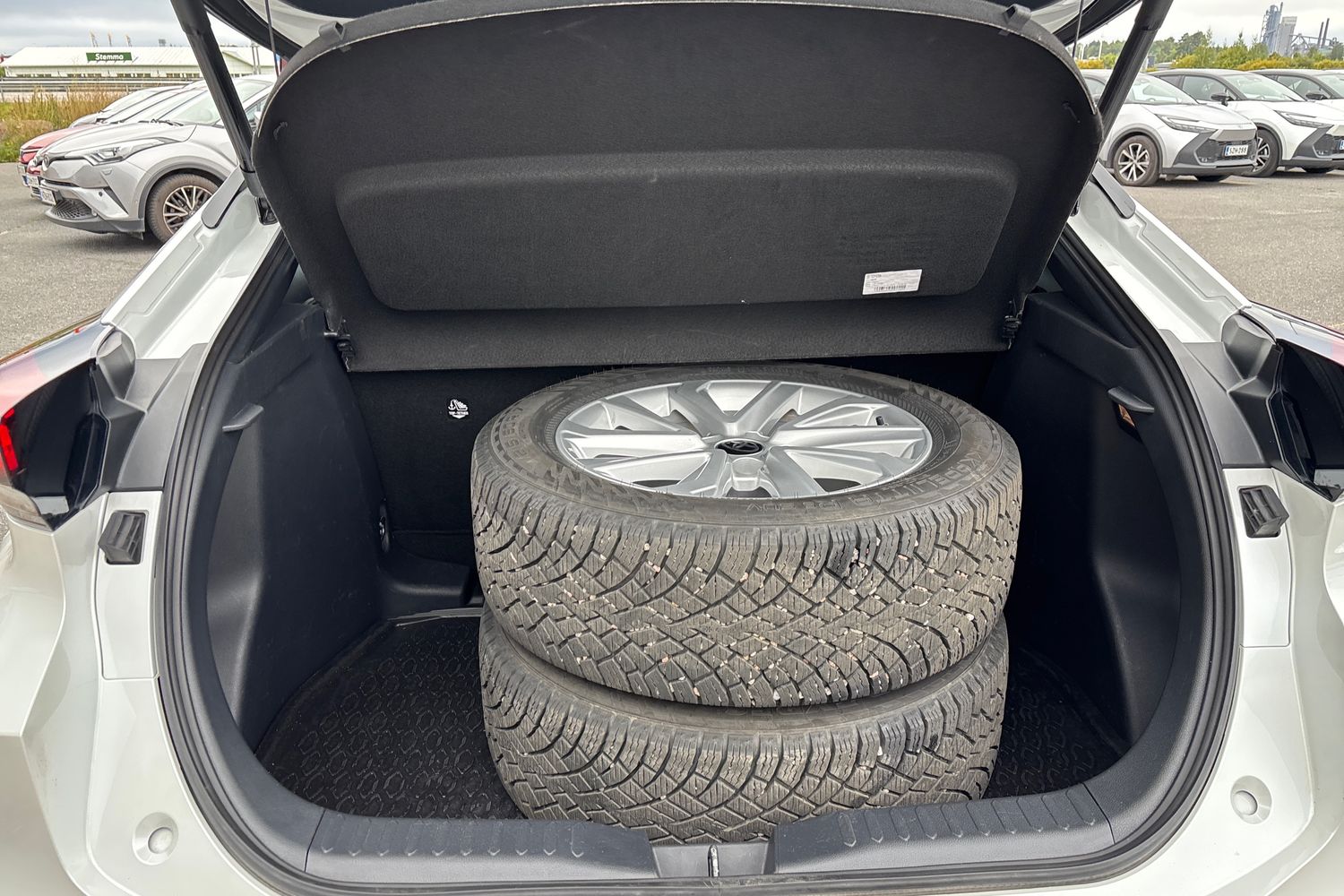 TOYOTA C-HR 2025