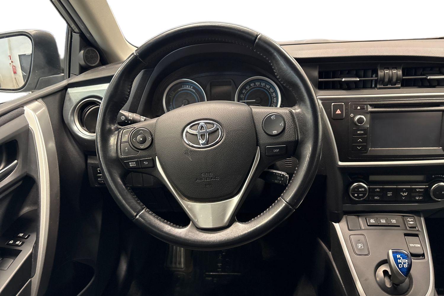 TOYOTA AURIS 2014