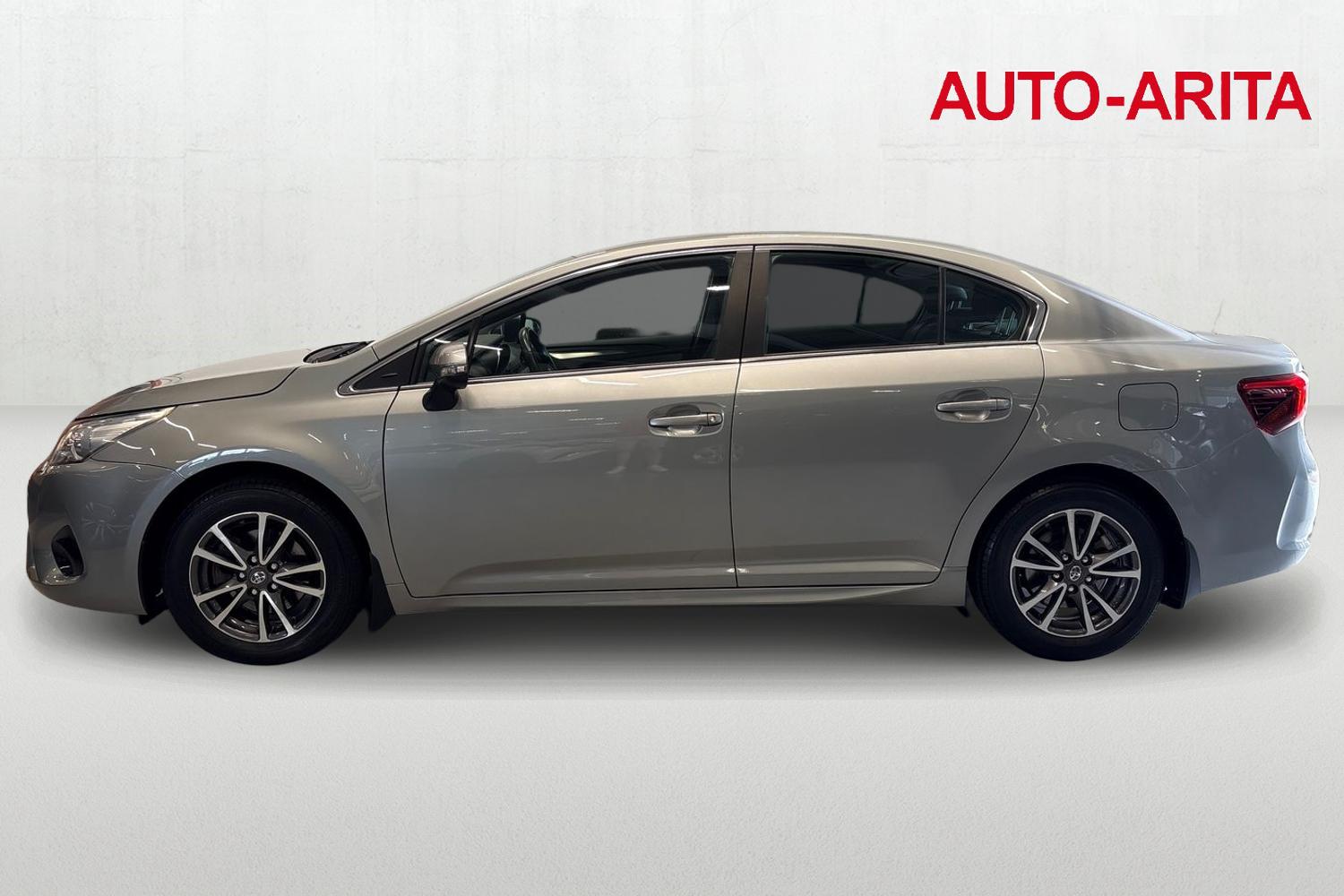 TOYOTA AVENSIS 2015
