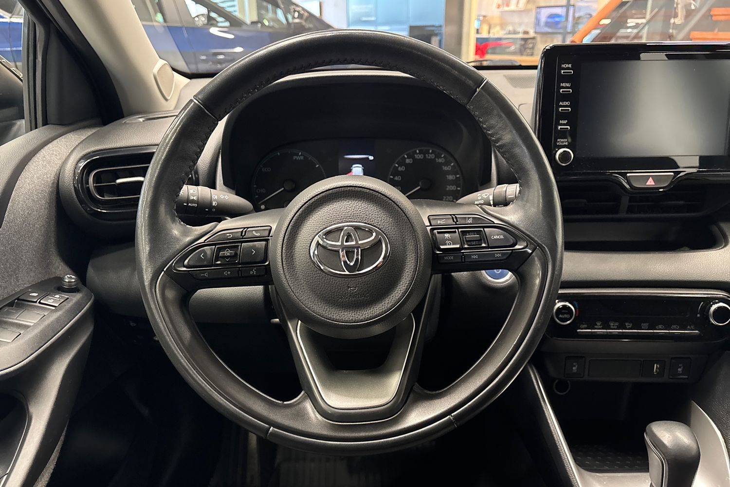 TOYOTA YARIS 2021